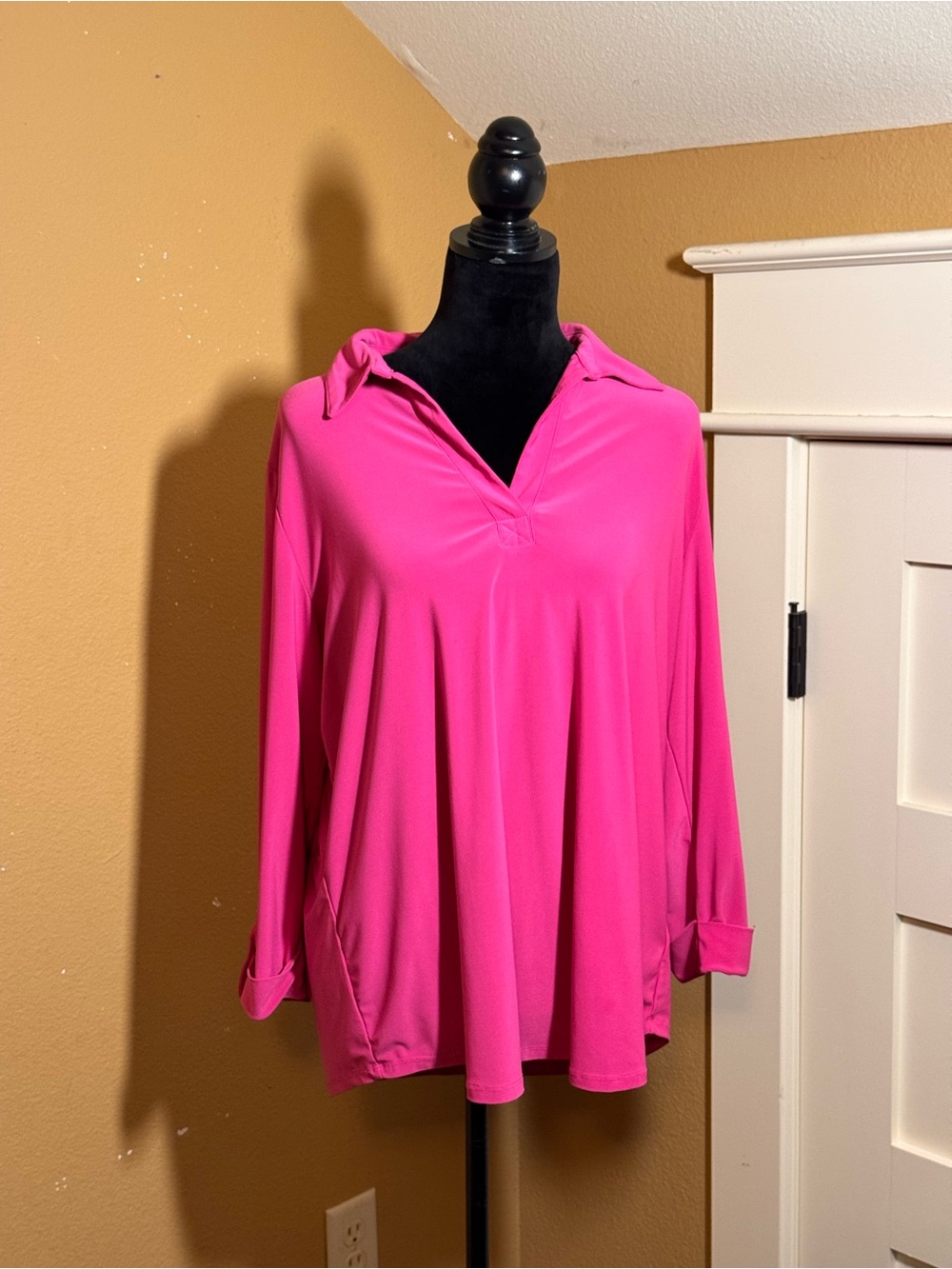 Jones New York Hot Pink V-Neck Pullover
